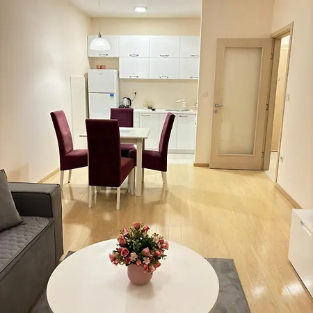 Enjoy Kvart Apartment